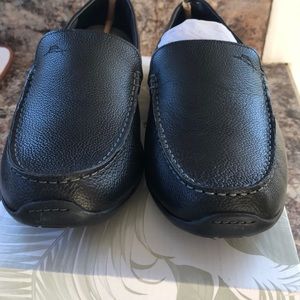 Brand new Men’s Tommy Bahama black leather shoe